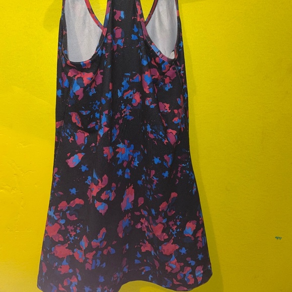 Lululemon racerback tank - Picture 2 of 3